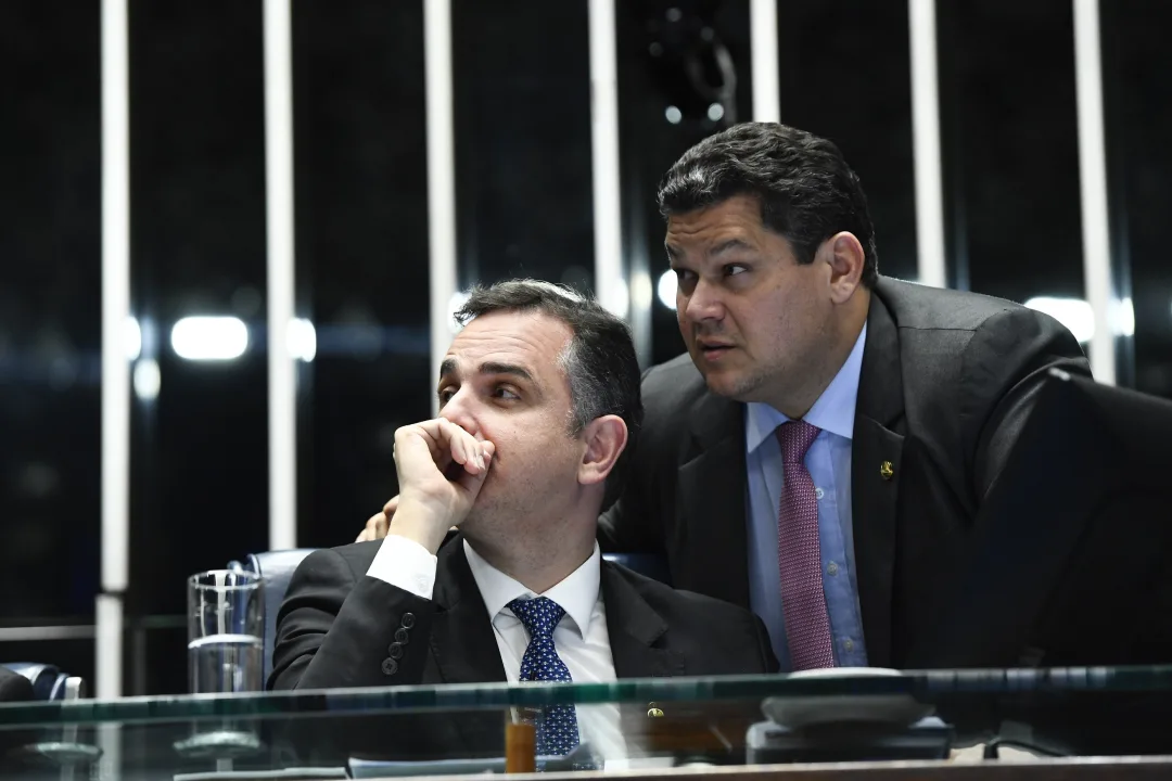 ALCOLUMBRE ARTICULA PACHECO NO STF EM ENCONTRO COM MORAES E PREVÊ VIRADA DE LULA