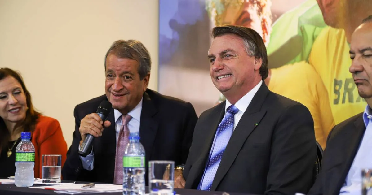 Bolsonaro e Valdemar decidem lançar candidatura própria à presidência do Senado em 2027 e rejeita...