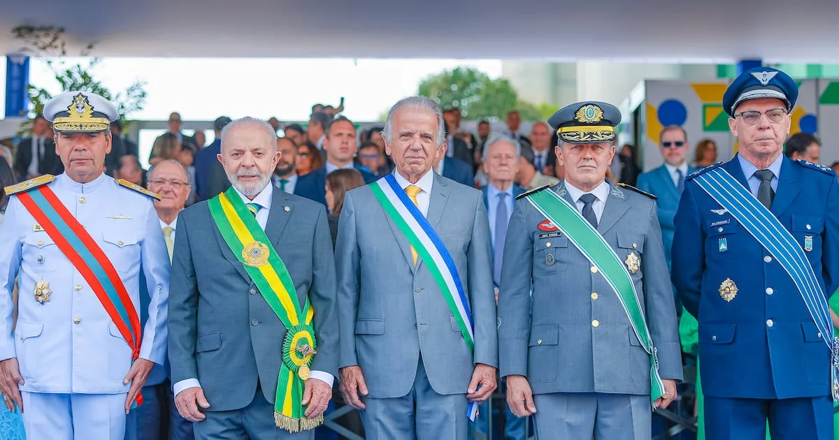 Lula prepara renovação no comando das Forças Armadas a partir de janeiro