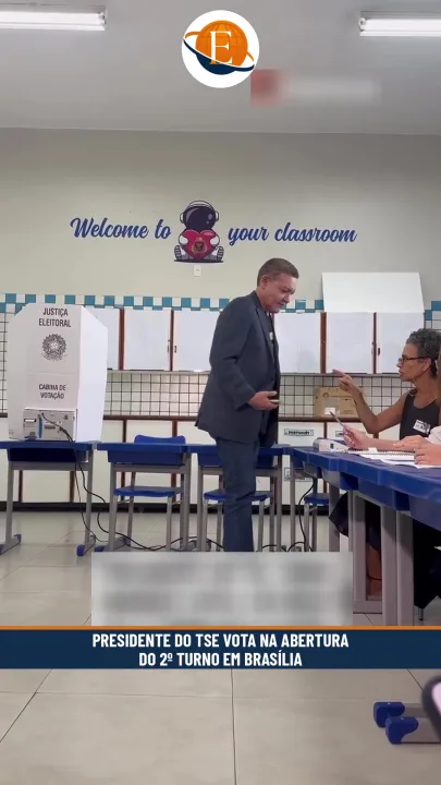 Presidente do TSE, Kassio Nunes Marques, vota e acompanha zerésima no segundo turno