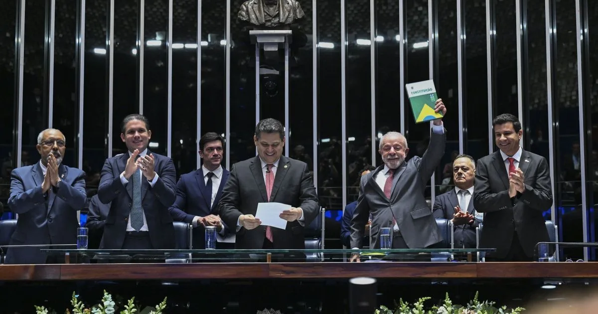 Promulgação da emenda do fim da escala 6x1 no Congresso