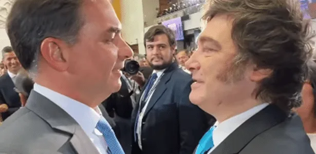 Flávio Bolsonaro e Javier Milei
