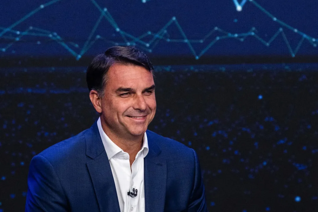 Roberto Motta lista diferenças no tratamento da Justiça e da opinião pública entre Bolsonaro e o PT