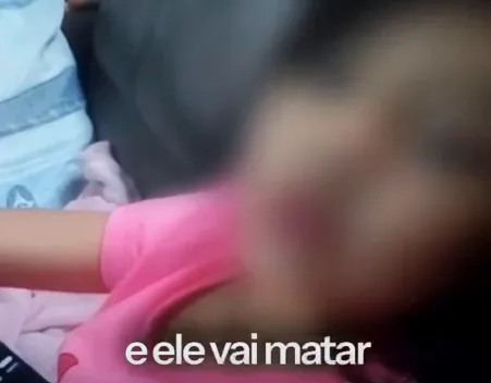 MÃE DENUNCIA QUE PROFESSORA DISSE A FILHA DE 5 ANOS QUE BOLSONARO MATARIA A MÃE SE ELEITO EM EMBU...
