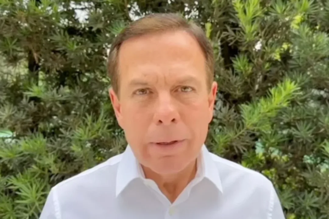 JOÃO DORIA ANUNCIA APOIO A FLÁVIO BOLSONARO E DIZ QUE LULA PERDEU A CHANCE DE PACIFICAR O PAÍS